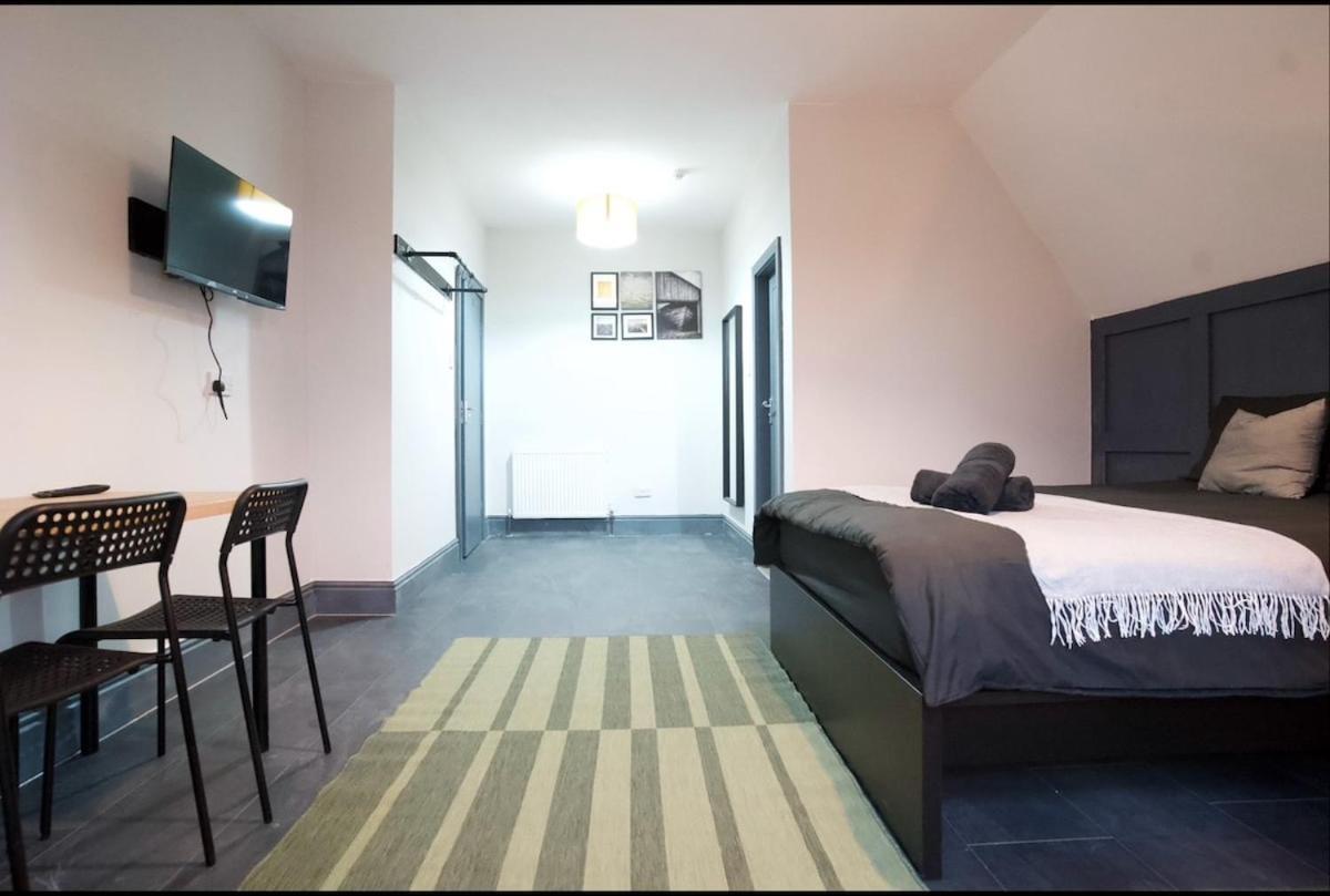 Modern Urban Escape In Moseley Apartment Birmingham